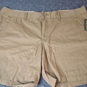 Eddie Bauer Women's  Shorts in Tan size 14 NWT